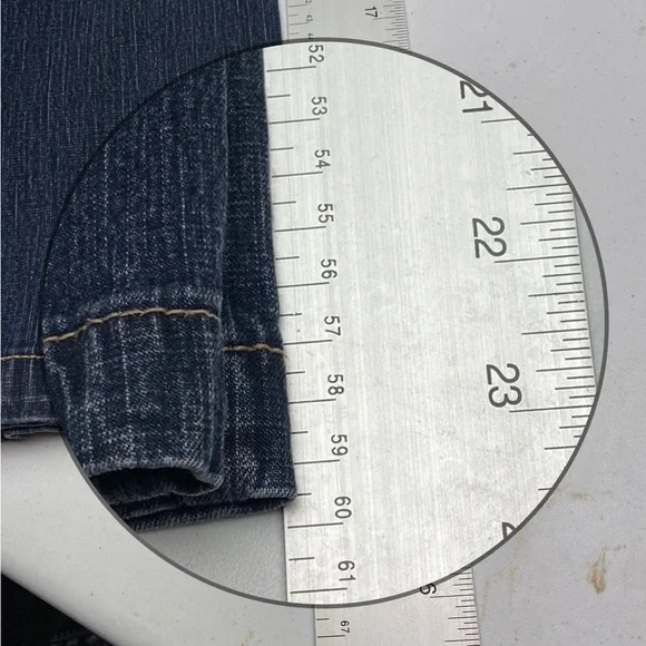 Santana Jeans Capris, 36  Winter Sale - Picture 8 of 10